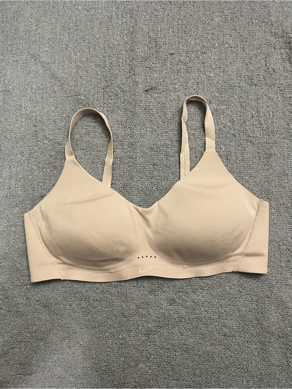 Nike Nude Wireless Light Support Wireless Bra